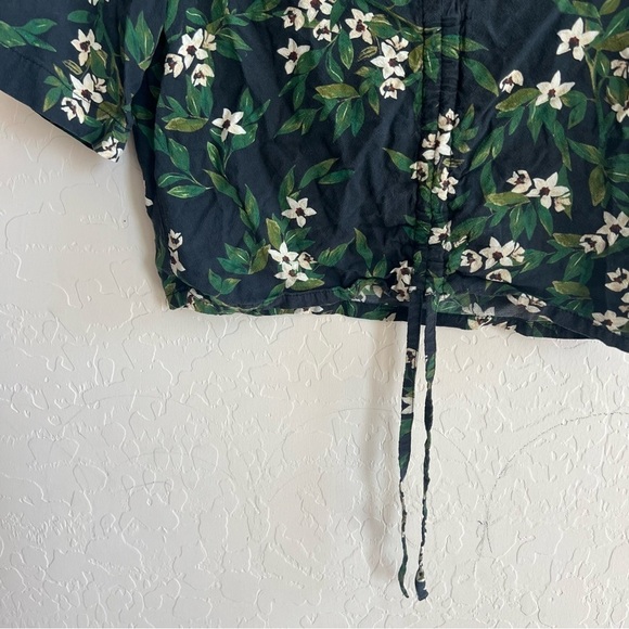 Marine Layer Bek Cinch Top in Black Floral - Picture 6 of 7